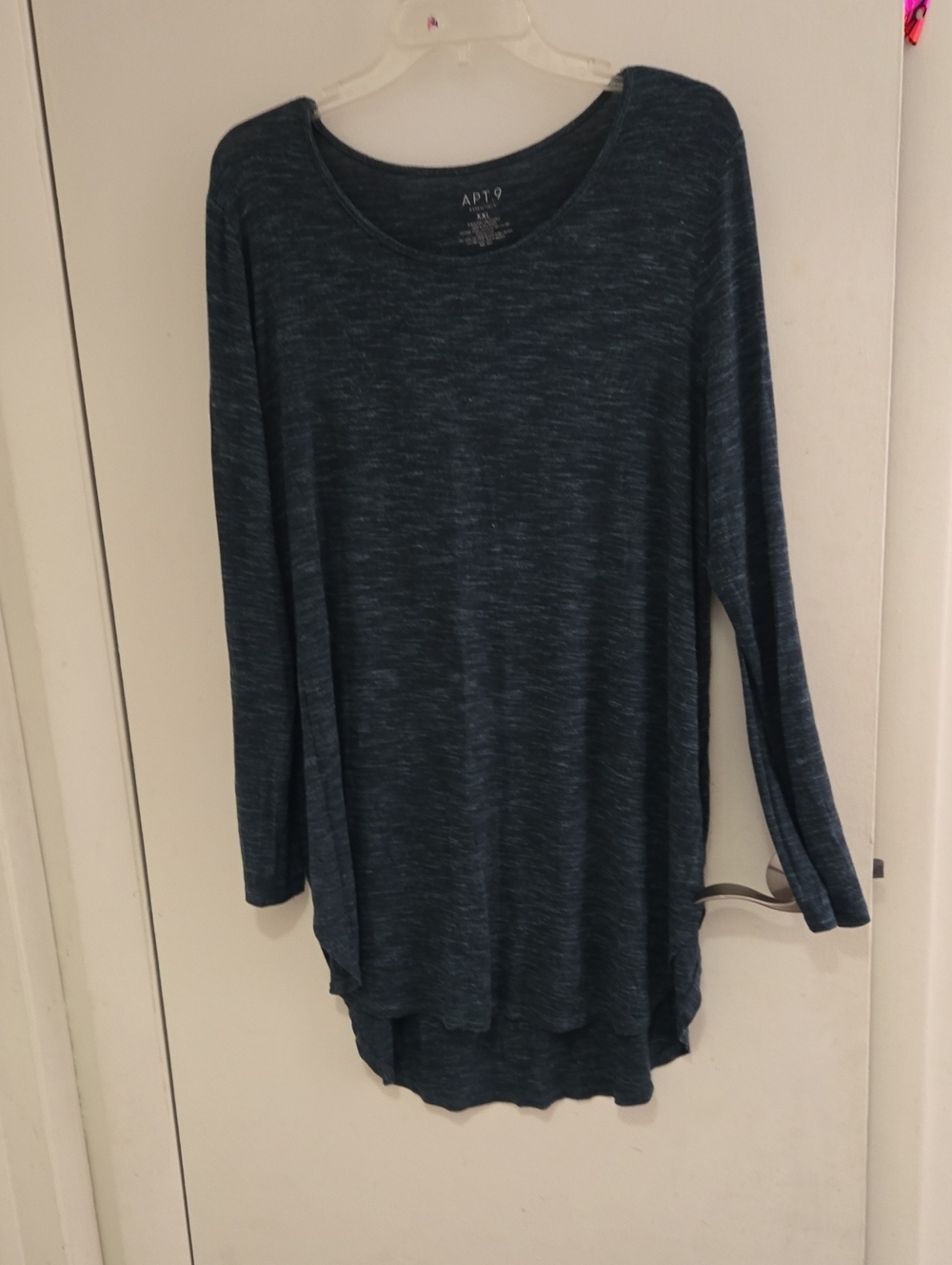 Apt. 9 Heathered Teal-Blue Long Sleeve Scoop Neck Top
